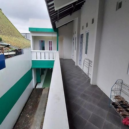 Hotel Oyo 90766 Gardenia Boarding House Purwokerto Exterior foto