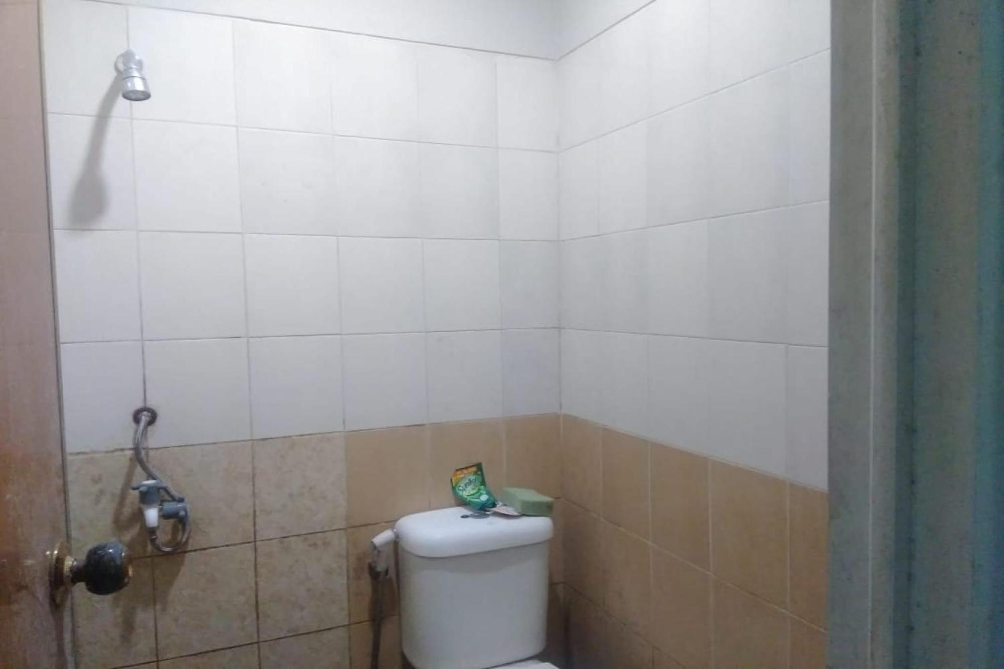Hotel Oyo 90766 Gardenia Boarding House Purwokerto Exterior foto