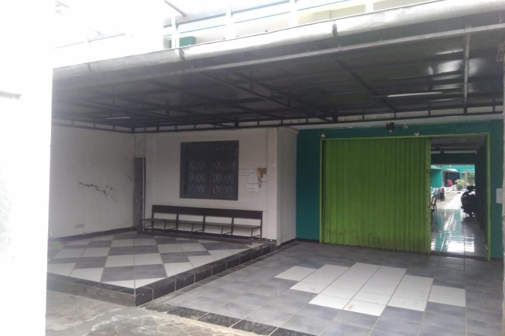 Hotel Oyo 90766 Gardenia Boarding House Purwokerto Exterior foto